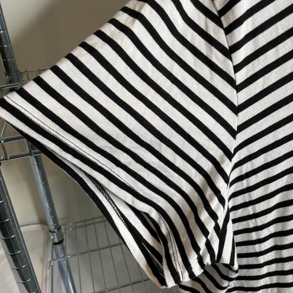 Torrid Women's Black White Striped Classic Fit T Shirt Size 5X Casual‎ Weekends - Picture 9 of 11